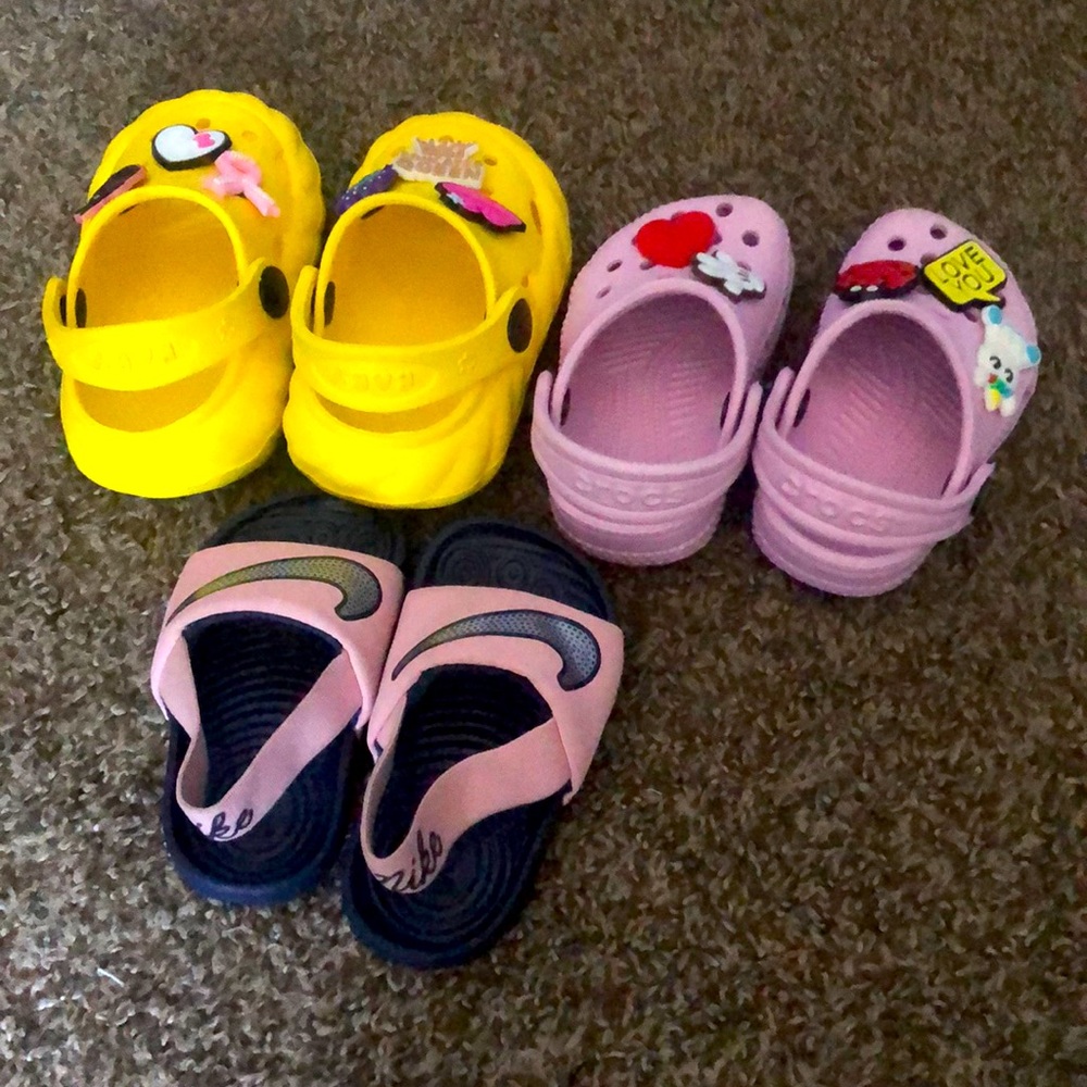 Crocs bundle